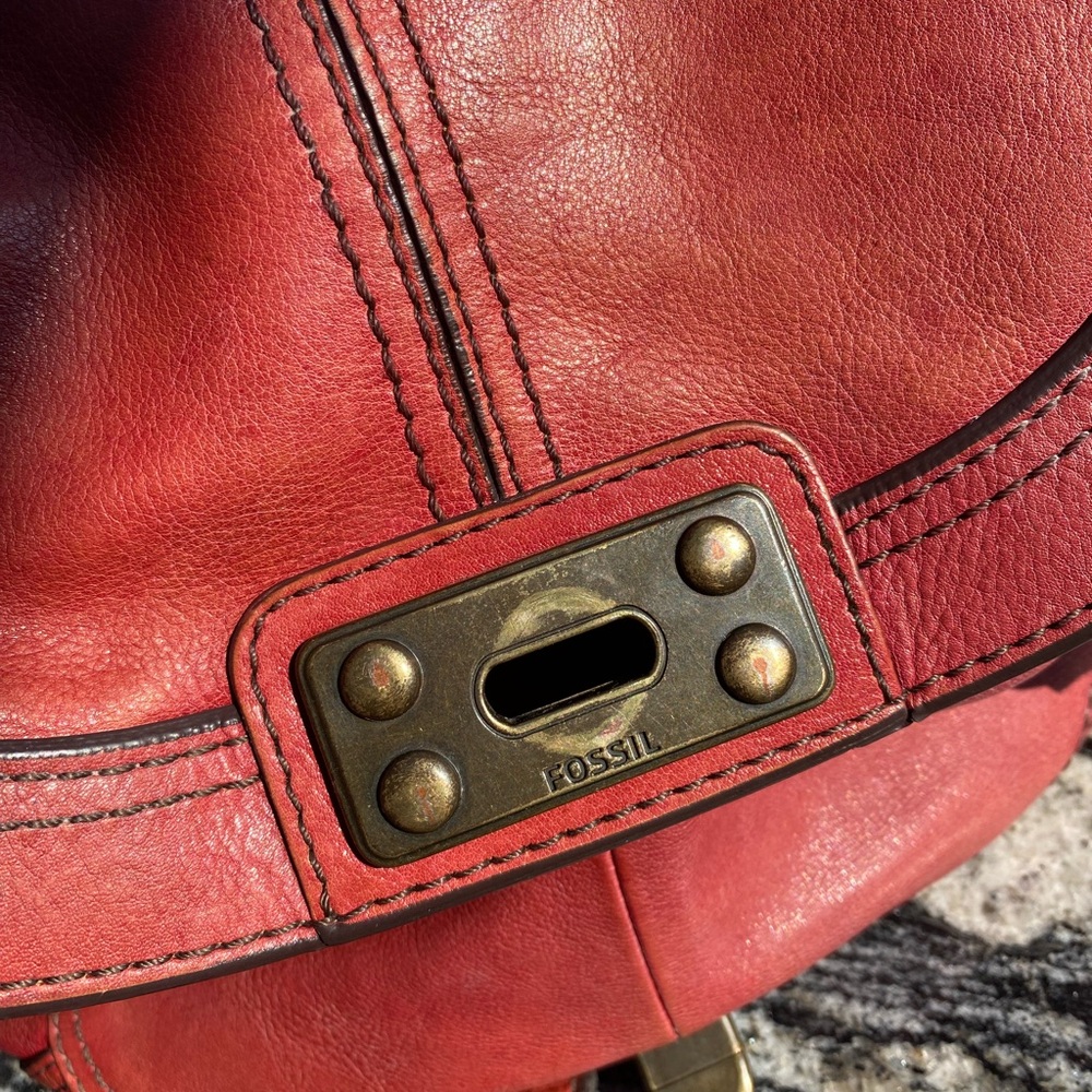 Fossil Long Live Vintage 1954 Red Leather Crossbody Bag - Picture 8 of 12